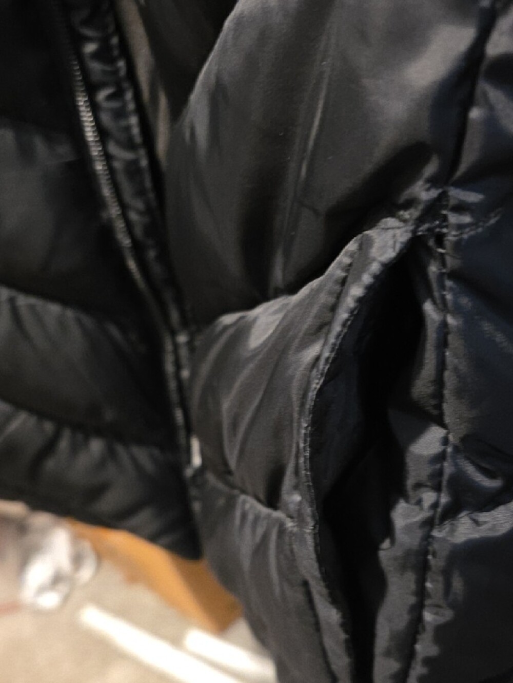SO Black Quilted Packable Puffer Vest - Picture 7 of 8